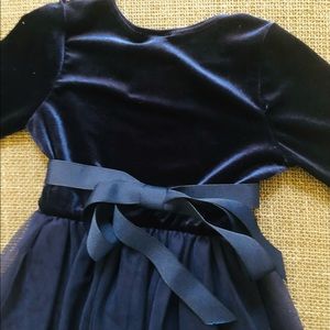HOLIDAY PARTY DRESS FOR GIRLS IN VELVET AND TULLE
